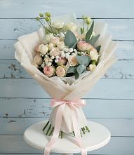 Букет цветов из:  Розы и Лизиантусы #REPLACE_PRED# Серафимовском