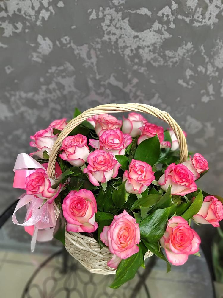 Цветочная композиция из Розы в корзине в Серафимовском