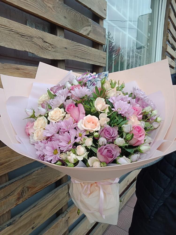 Букет цветов из: Розы и Хризантемы в Серафимовском