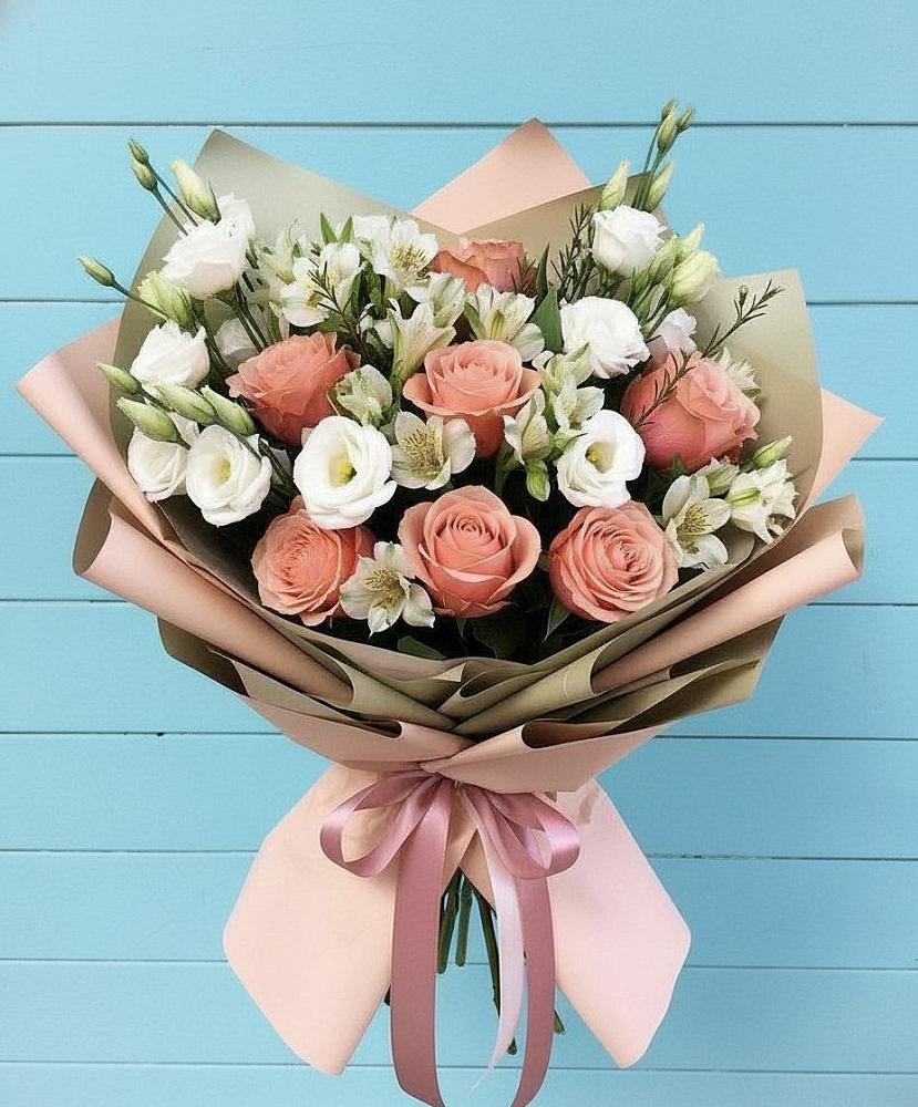 Букет цветов из: Розы, Альстромерии и Лизиантусы в Серафимовском