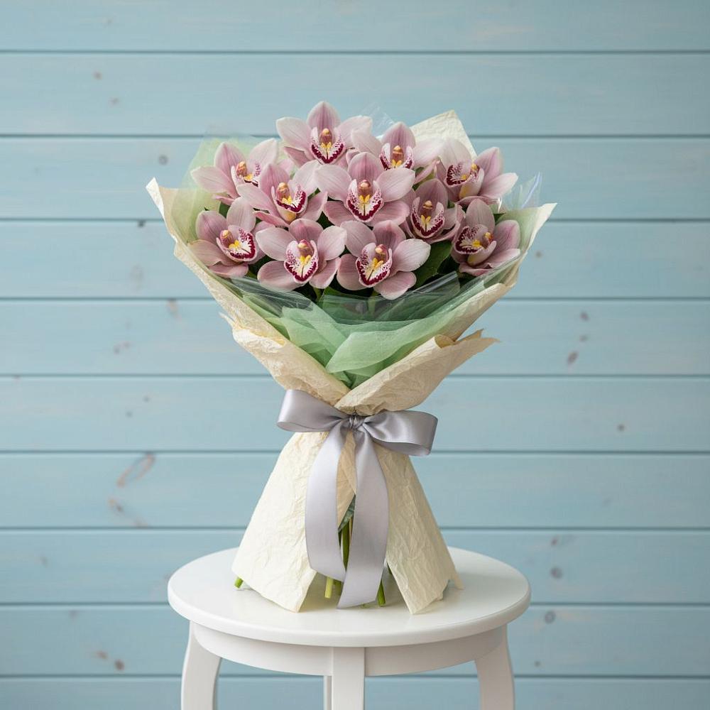 Букет цветов из: Орхидеи и Розы в Серафимовском