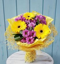 Букет цветов из:  Хризантемы и Герберы в Серафимовском