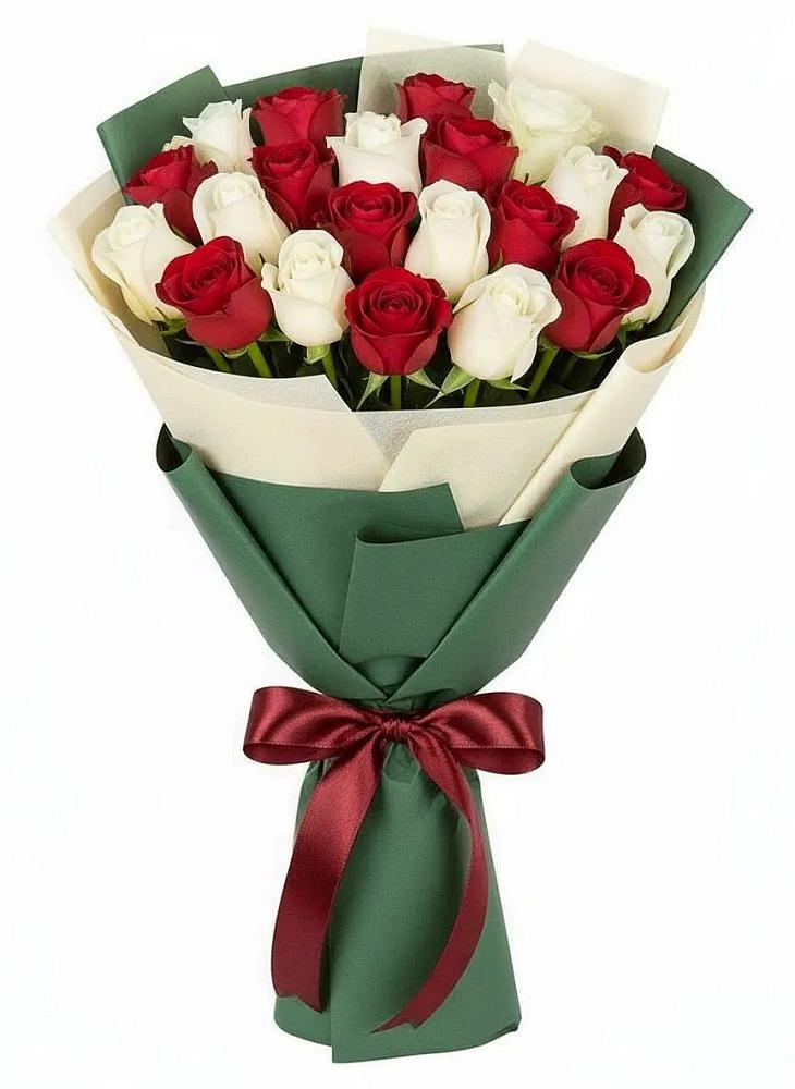 Букет Микс из красных и белых роз в Серафимовском